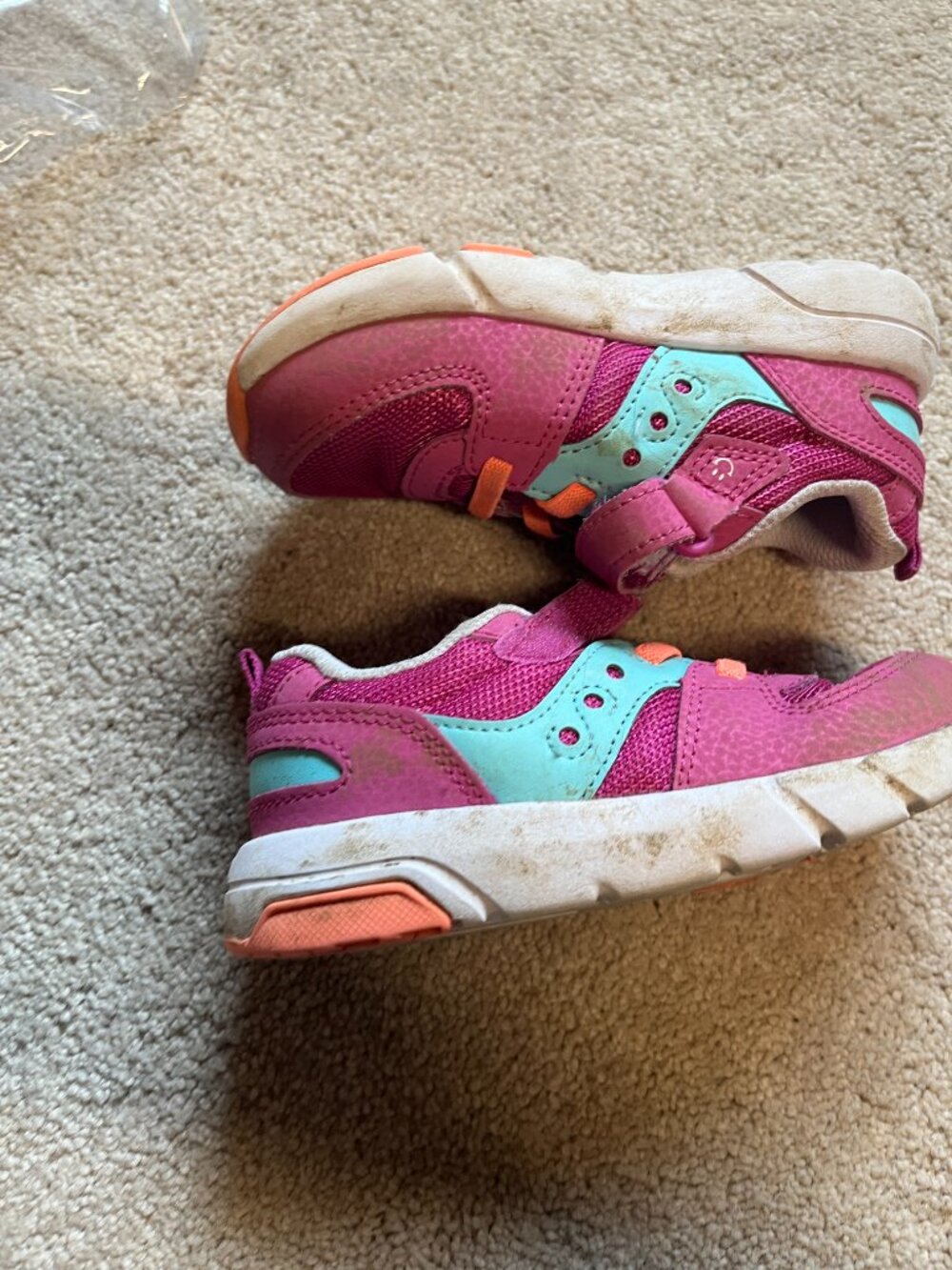 Saucony Pink Blue Girls Sneakers Size 9 - Previously Worn
